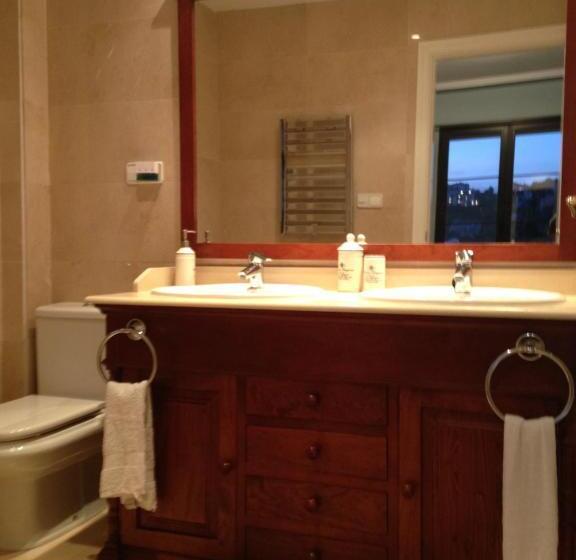 Marbella, Los Arqueros Golf & Country Club, Sleeps 7 Plus 1 Child