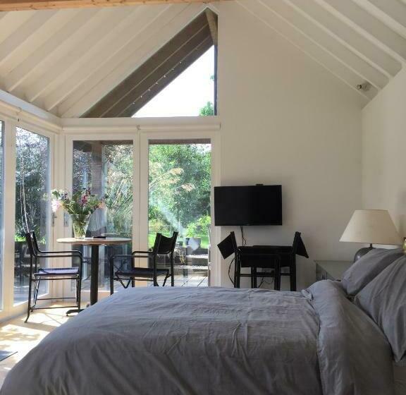 The Studio @ Aubrey Cottage