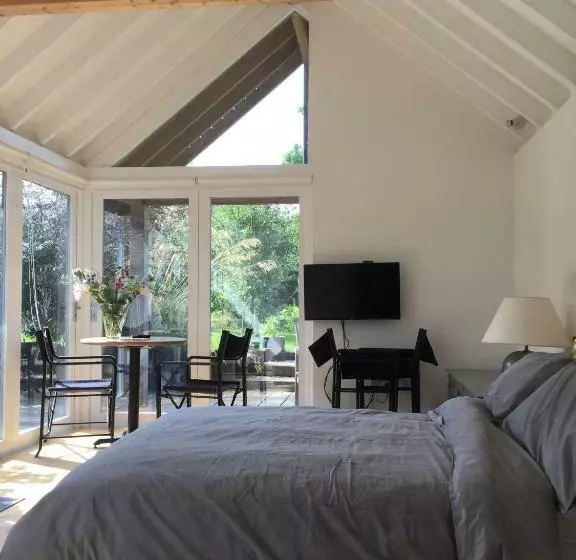 The Studio @ Aubrey Cottage