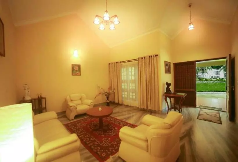 The Woodside   Kuttikanam