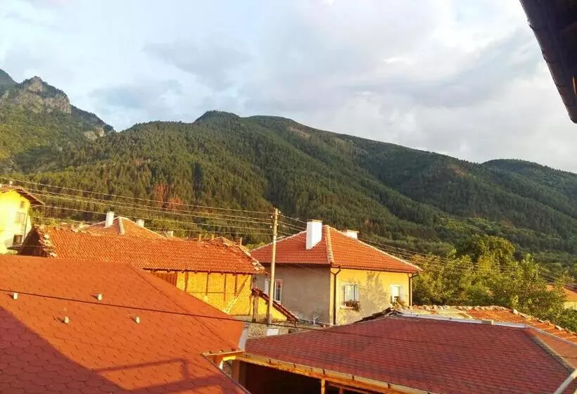 къща за гости ози