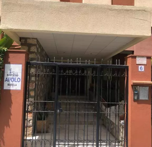 Central Marbella 2nd Line   1 Bedroom Apartment   A Home From Home