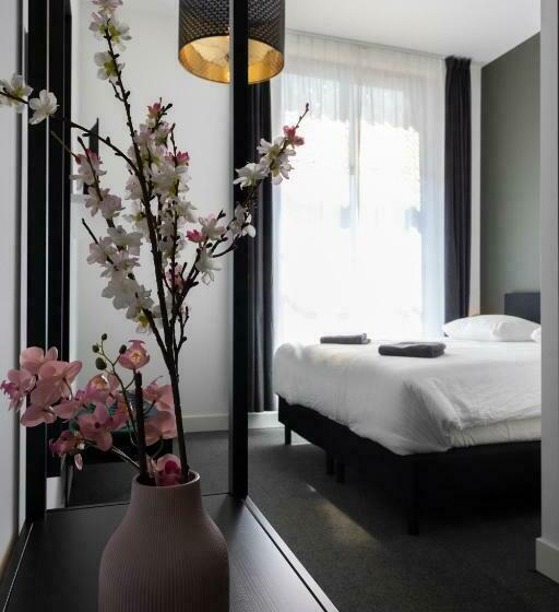 En Stadscafé De Dam L Hotel Monnickendam