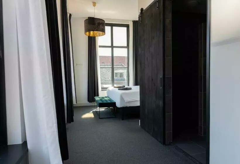 En Stadscafé De Dam L Hotel Monnickendam