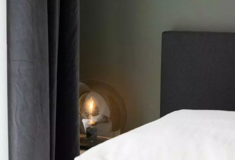 En Stadscafé De Dam L Hotel Monnickendam