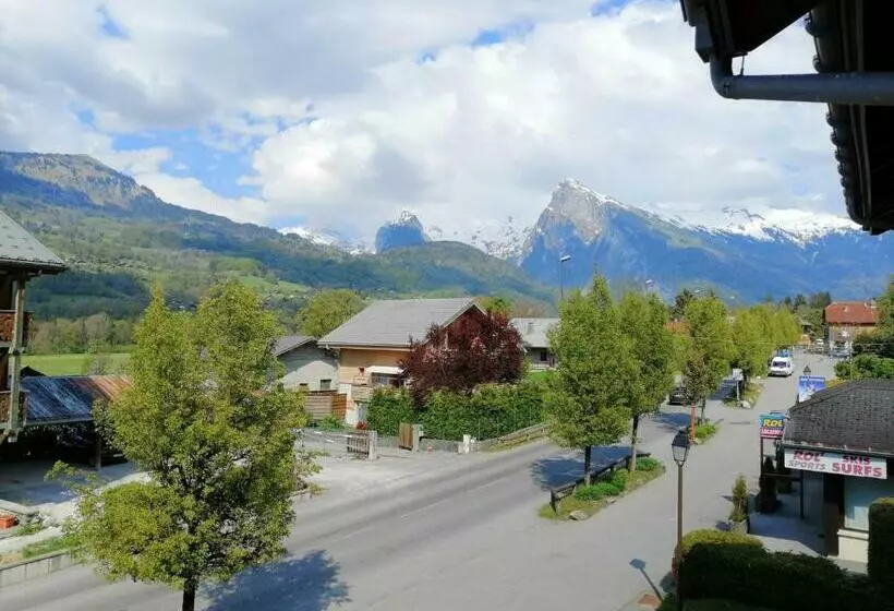 Studio Cosy Avec Balcon, Au Pied Du Télécabine Et Pistes, Centre Village à 150m, 4 Couchages   Fr 1