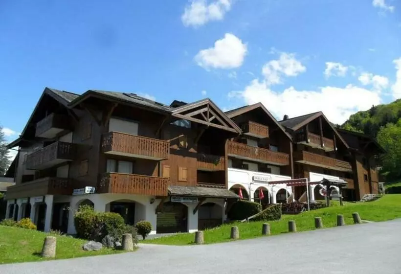 Studio Cosy Avec Balcon, Au Pied Du Télécabine Et Pistes, Centre Village à 150m, 4 Couchages   Fr 1