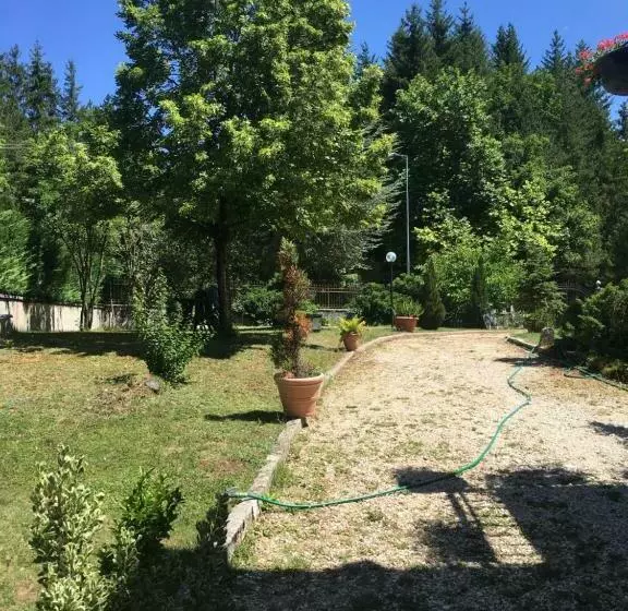 Casa Con Giardino