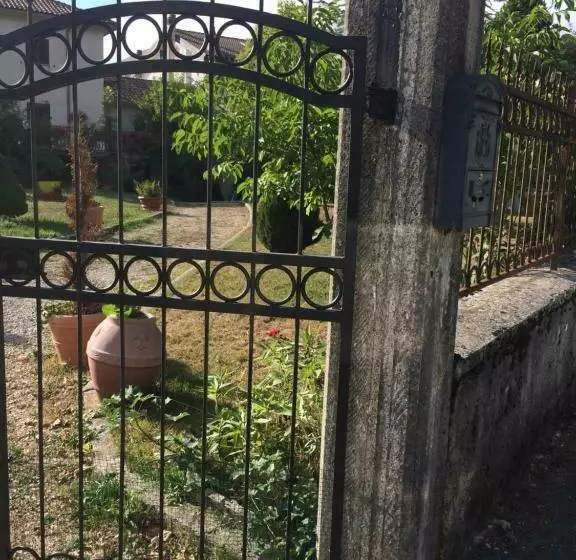 Casa Con Giardino