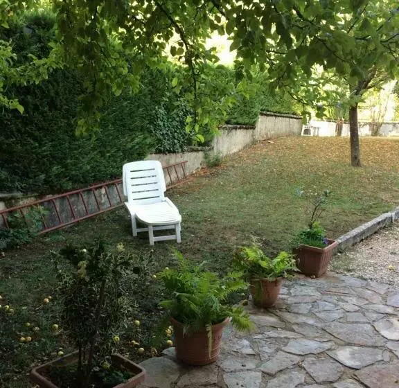 Casa Con Giardino