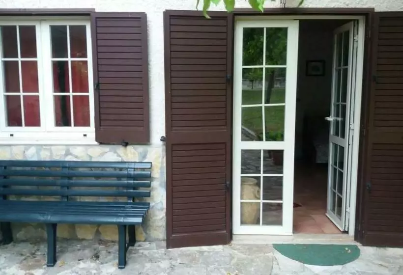 Casa Con Giardino