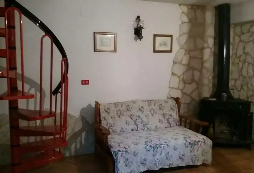 Casa Con Giardino