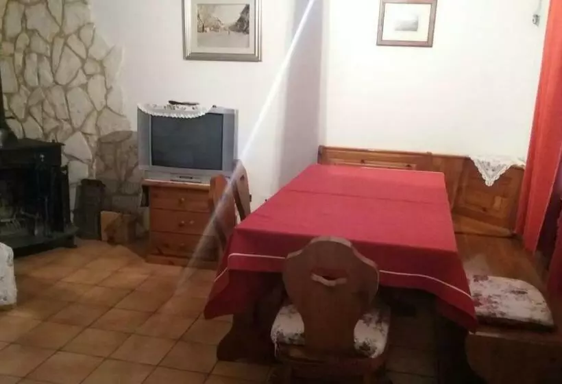 Casa Con Giardino