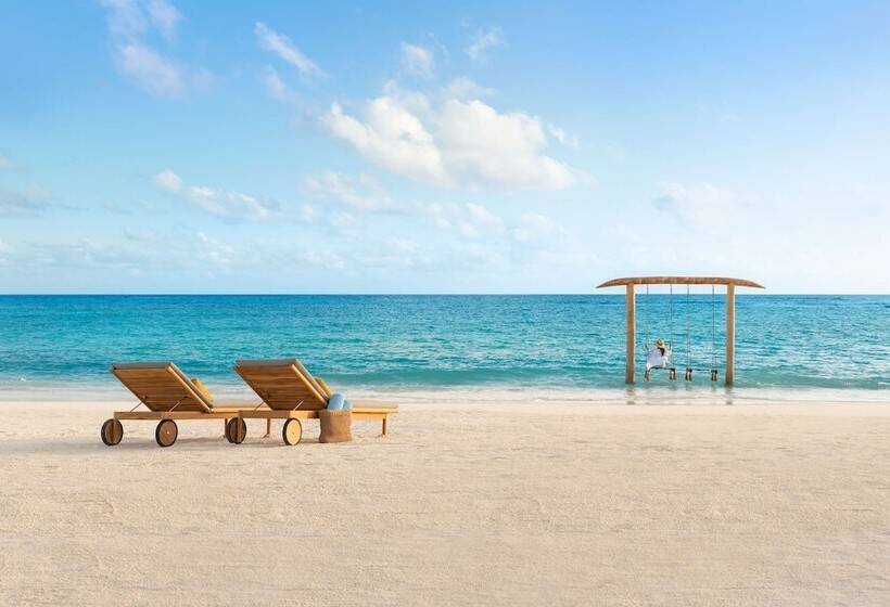 هتل Hilton Maldives Amingiri Resort & Spa