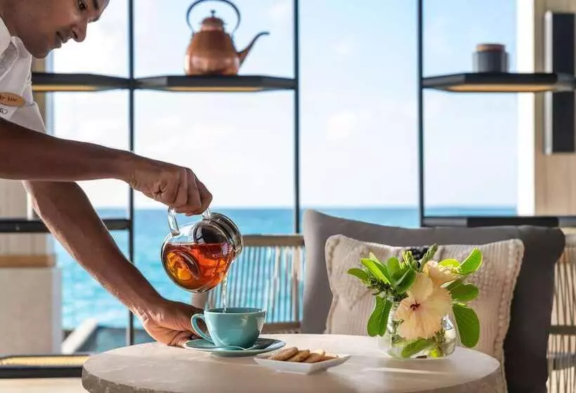 هتل Hilton Maldives Amingiri Resort & Spa