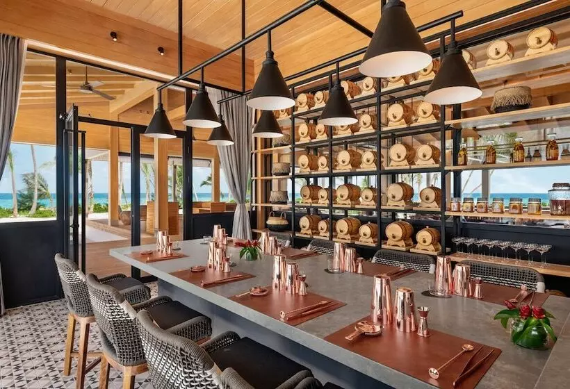 هتل Hilton Maldives Amingiri Resort & Spa