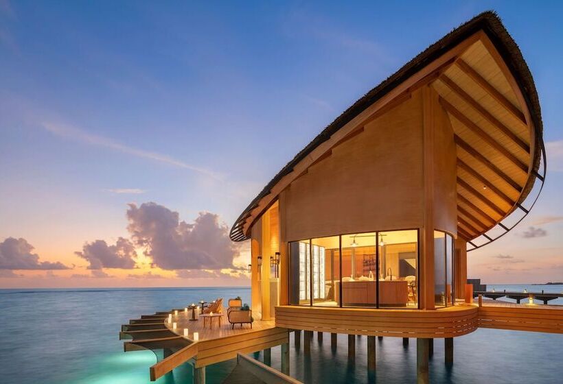 هتل Hilton Maldives Amingiri Resort & Spa