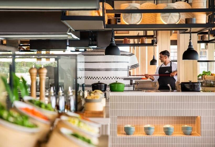 هتل Hilton Maldives Amingiri Resort & Spa