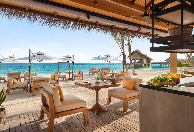 هتل Hilton Maldives Amingiri Resort & Spa