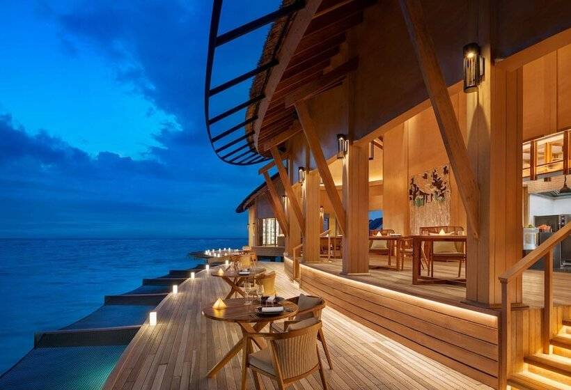 هتل Hilton Maldives Amingiri Resort & Spa