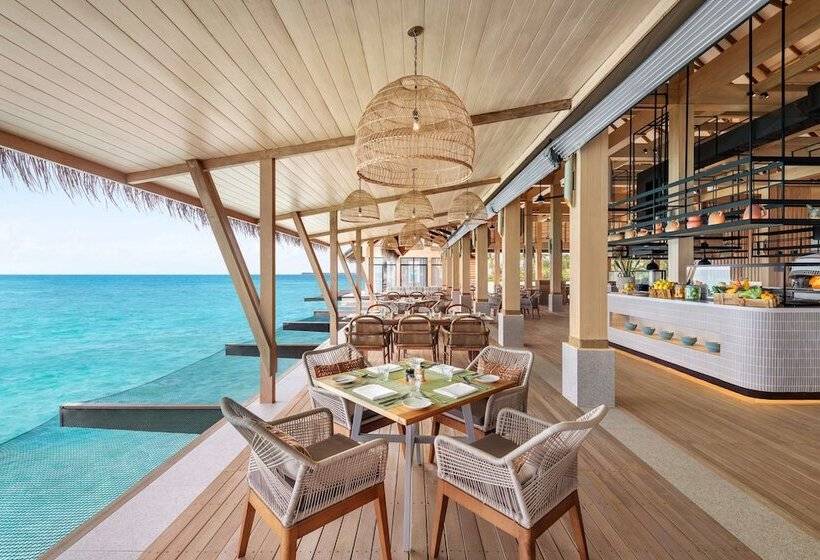 هتل Hilton Maldives Amingiri Resort & Spa