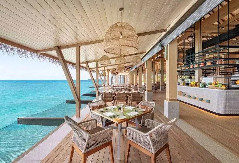 هتل Hilton Maldives Amingiri Resort & Spa