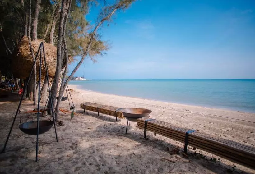 هتل Hola Beach   Beach Club & Eco Glamping Resort