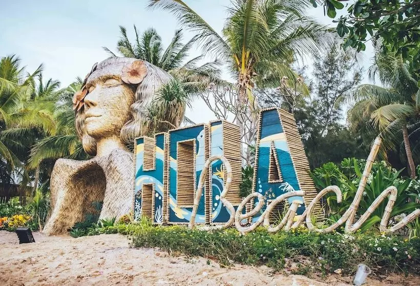 هتل Hola Beach   Beach Club & Eco Glamping Resort