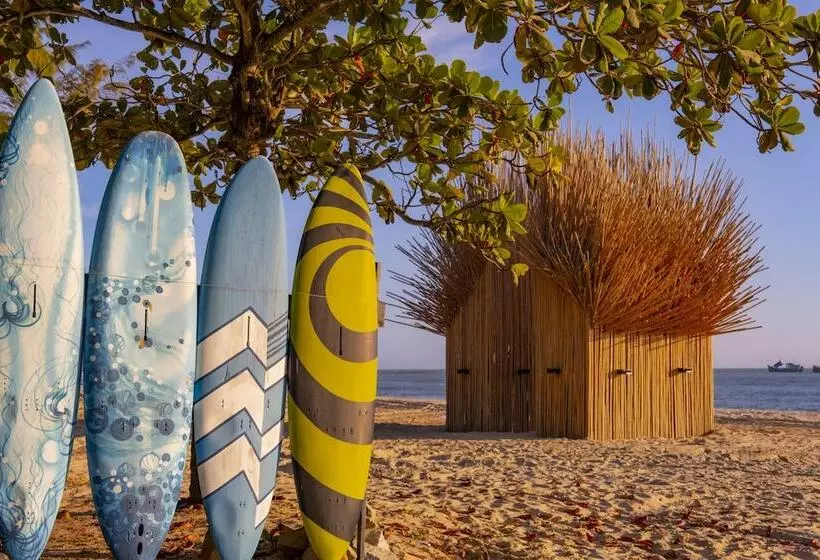 هتل Hola Beach   Beach Club & Eco Glamping Resort