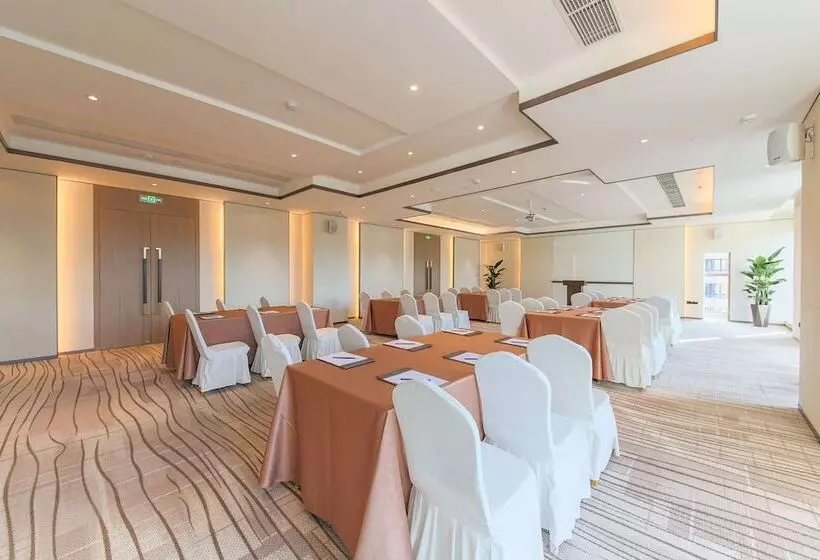 Howard Johnson By Wyndham Longxiang Hotel Ningbo