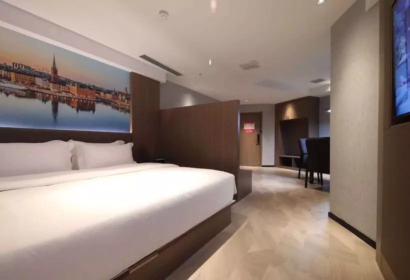 ホテル Ramada Encore By Wyndham Wuhan West
