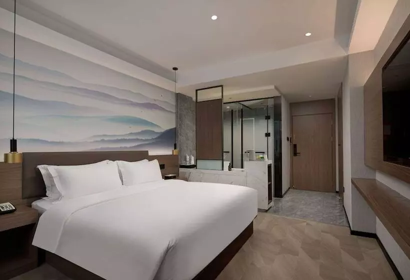 ホテル Ramada Encore By Wyndham Wuhan West