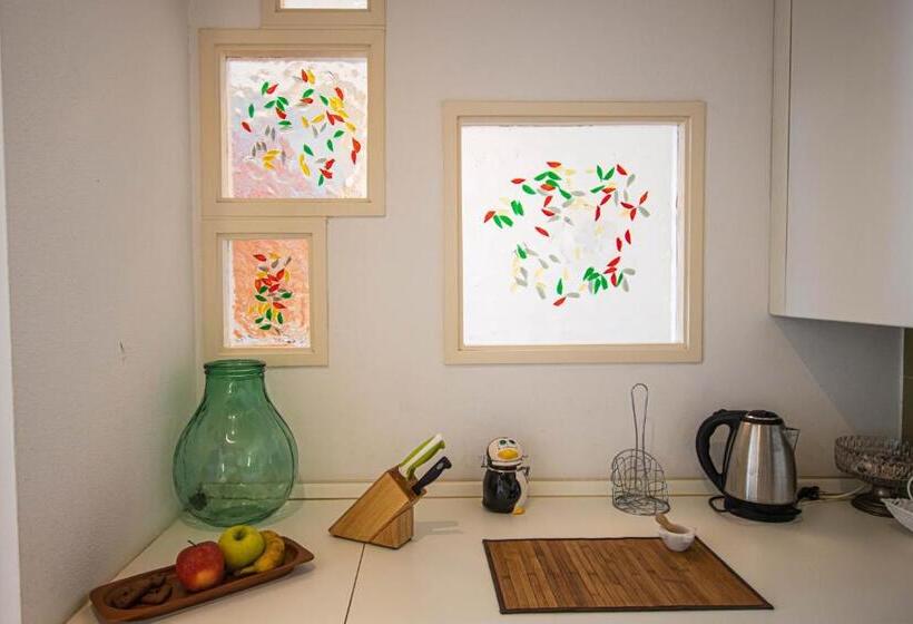 Pinky By Portofinohomes