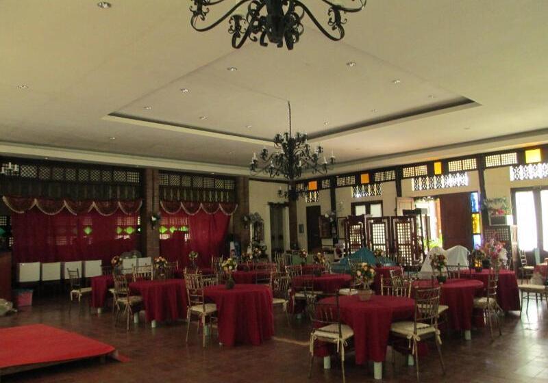 Reddoorz Plus @ Rio Grande De Laoag Resort Hotel Ilocos Norte