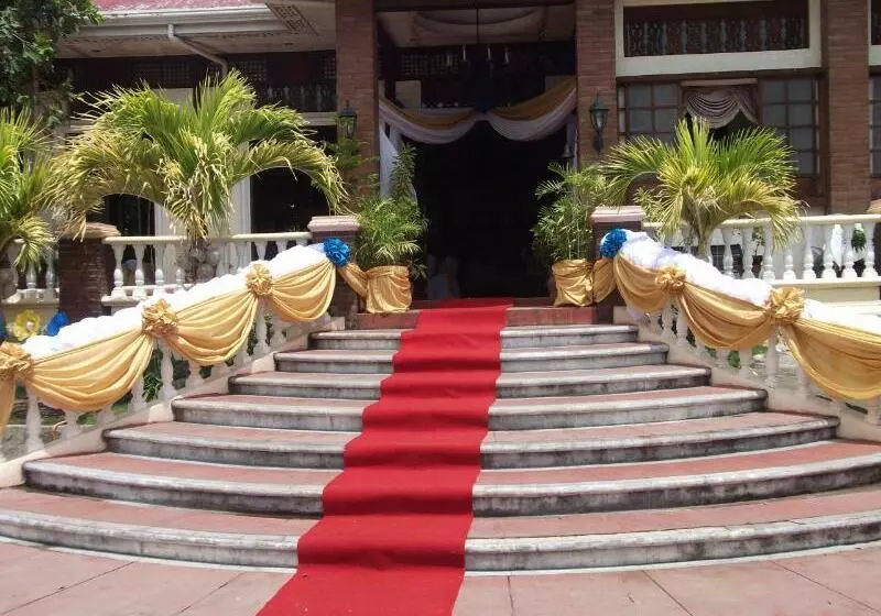 Reddoorz Plus @ Rio Grande De Laoag Resort Hotel Ilocos Norte
