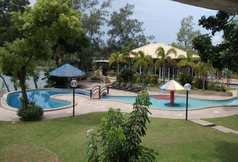 Reddoorz Plus @ Rio Grande De Laoag Resort Hotel Ilocos Norte