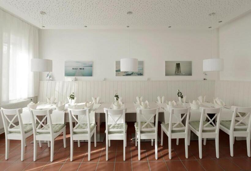 Отель Am Friedrichshof