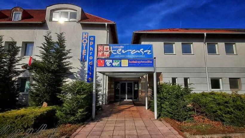 בית מלון כפרי Aphrodite