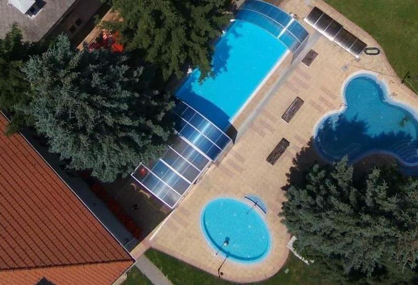 בית מלון כפרי Aphrodite