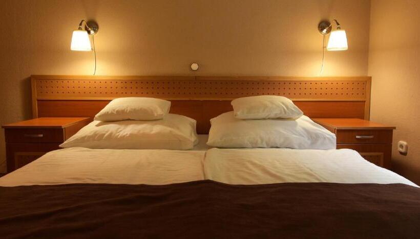 בית מלון כפרי Aphrodite