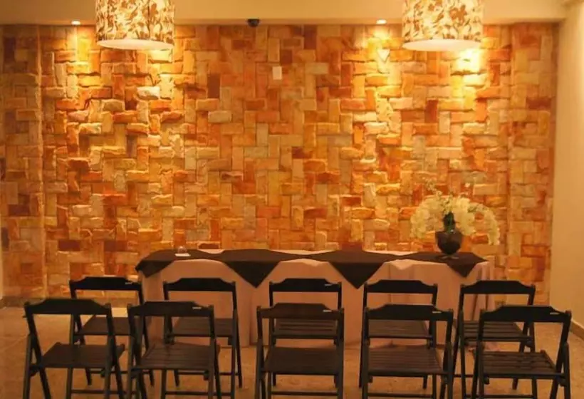 ホテル Candango Aero