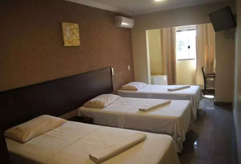 ホテル Candango Aero