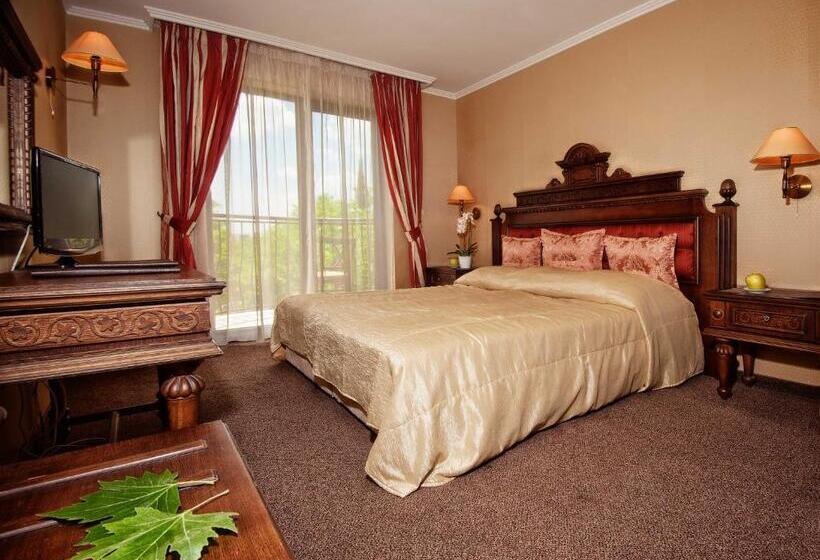 בית מלון כפרי Chinar