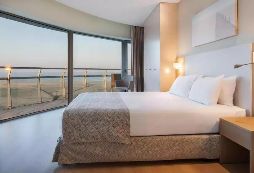 Отель Eurostars Oasis Plaza