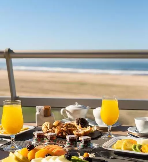 Отель Eurostars Oasis Plaza