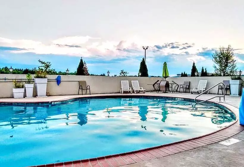 Отель Holiday Inn Guin, An Ihg