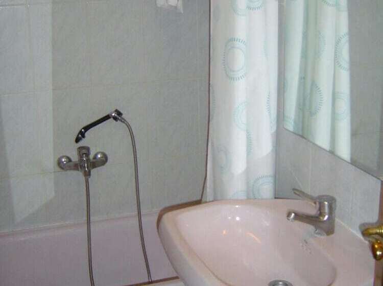 בית מלון כפרי Lazaro