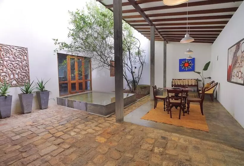 Hôtel Saffron And Blue