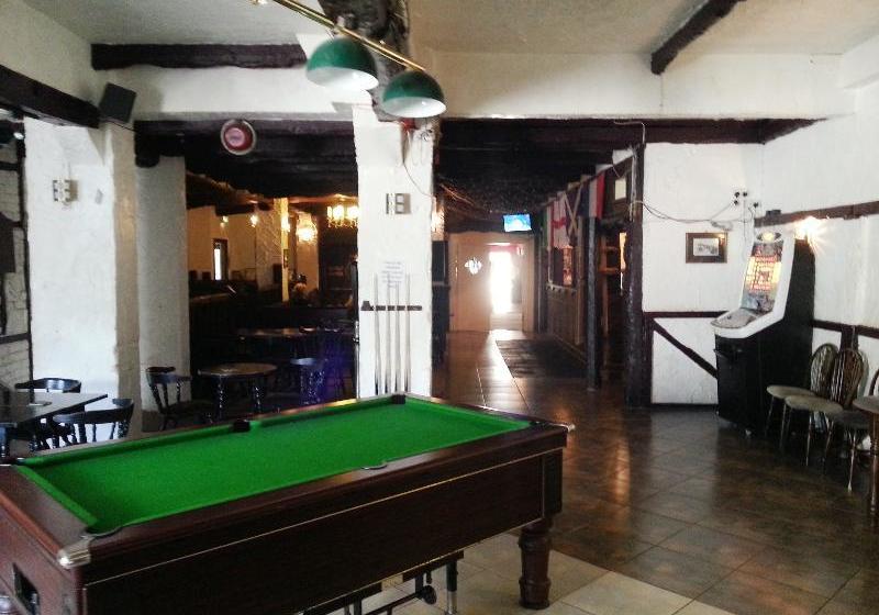 酒店 The Three Saints