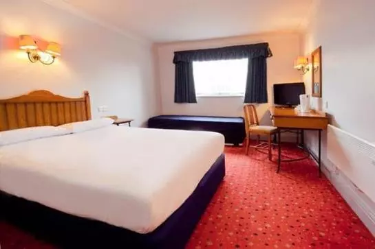Отель Travelodge Borehamwood Studio Way